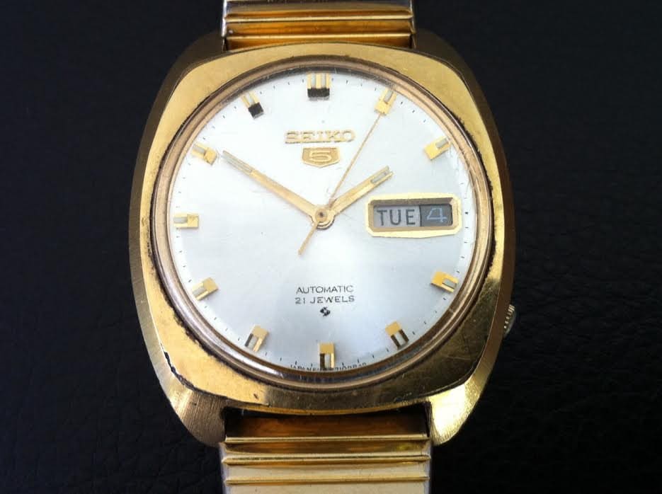 SEIKO 5 Men's Watch / Automatic / 1968 / 21 Jewels by delovelyness