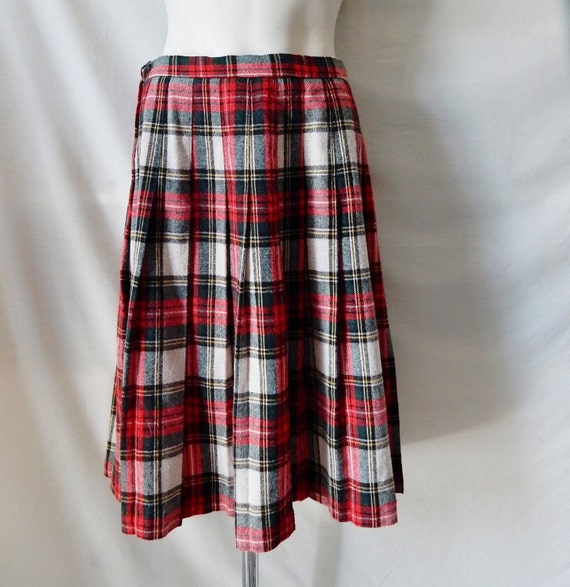 28 Waist Plaid Wool Pleated Skirt 8 10 12 by CocoRoseVintage