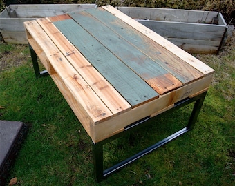 SALE! 25% Off Pallet Coffee Table
