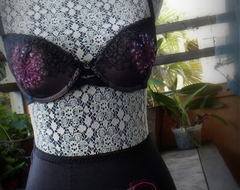 Retro Lingerie Set- 1950's Pin up anatomical