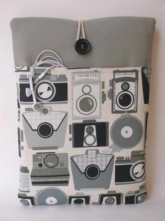 Camera Macbook Pro 13 Case Pocket Photographer by MadeByJulie