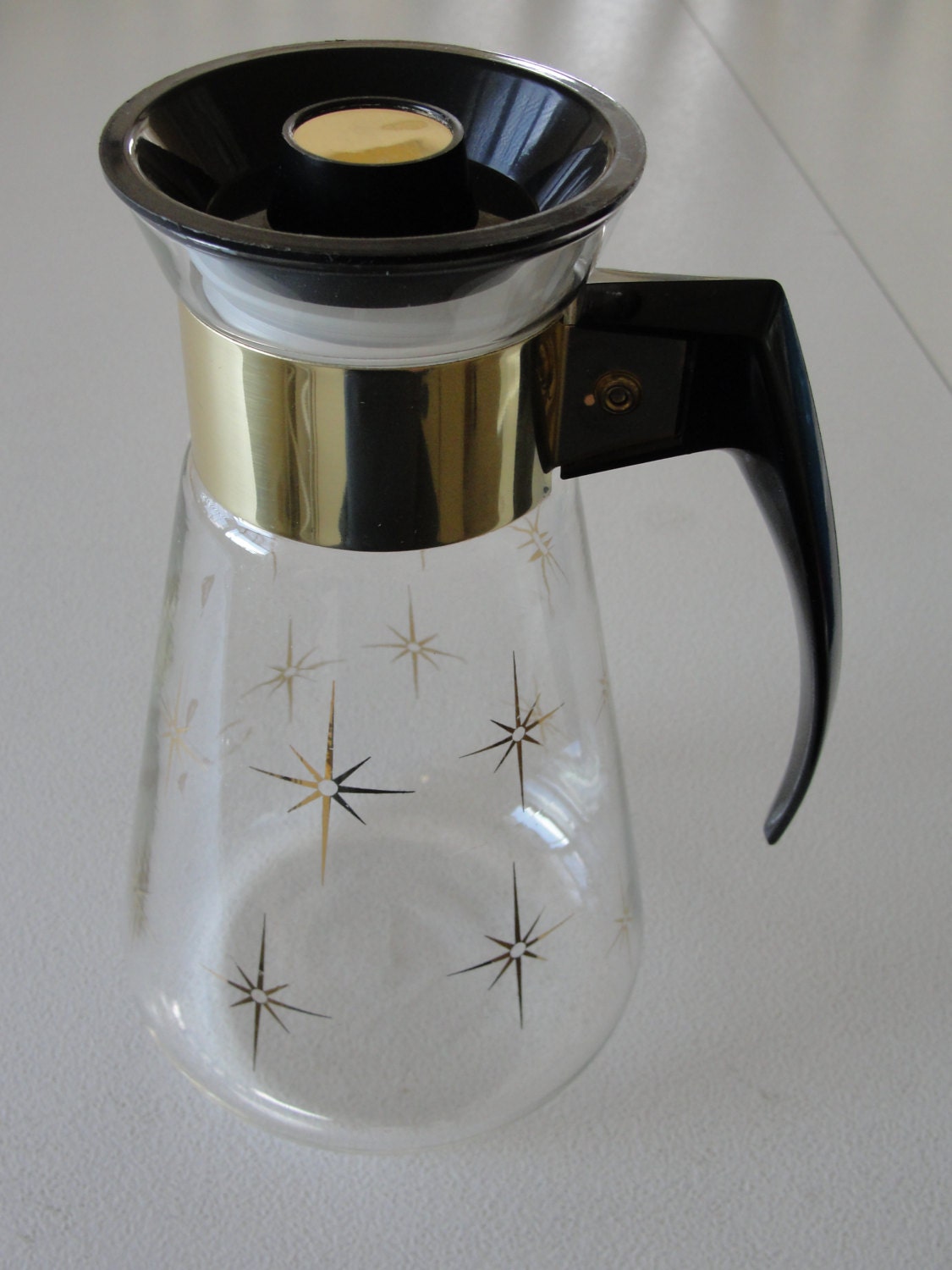 Vintage Corning Glass Carafe with Gold Starburst Pattern – Haute Juice