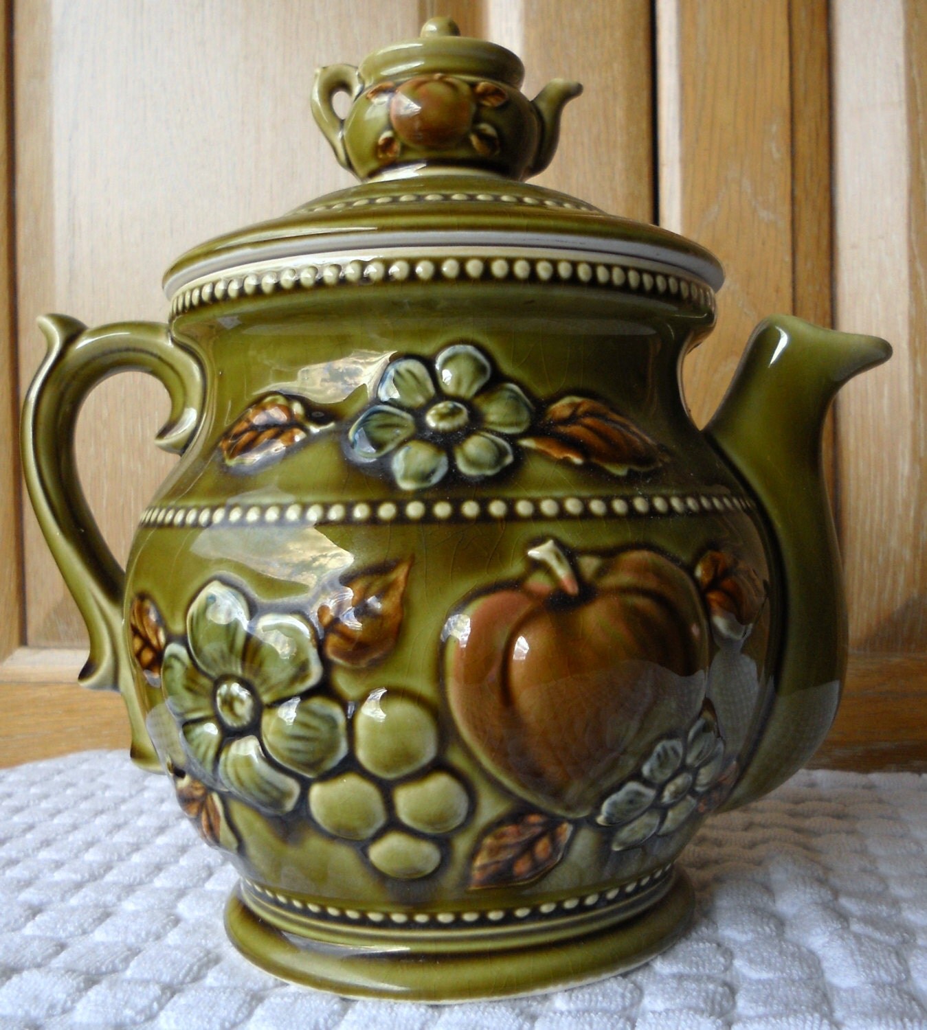 Olive Green Teapot Cookie Jar Japan by SFDesigns on Etsy