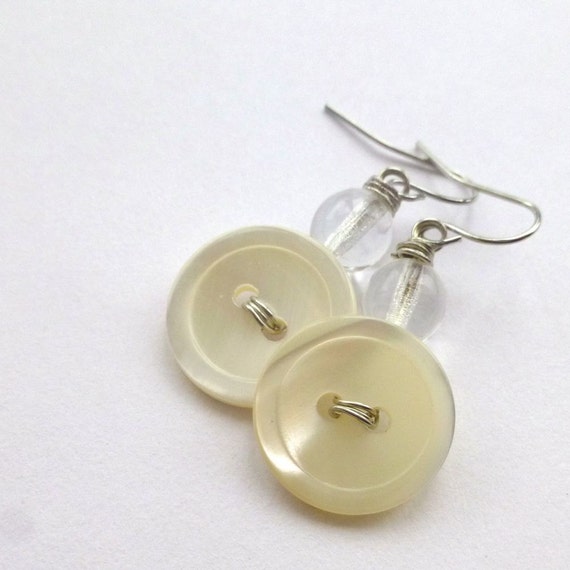 Pearl White Vintage Button Earrings with by buttonsoupjewelry