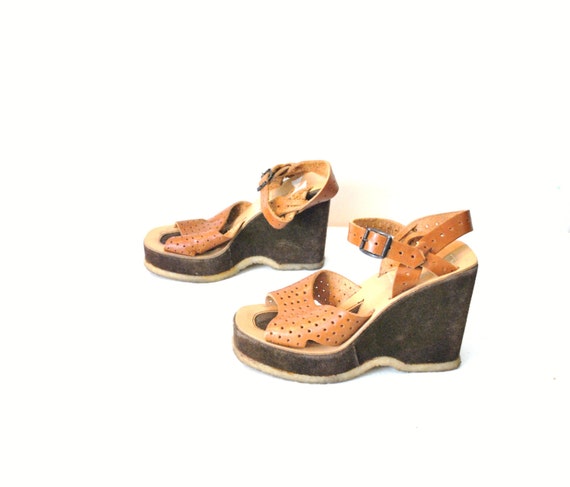 PLATFORM wedge sandals  vintage 1970s BOHO retro leather HIPPIE ...