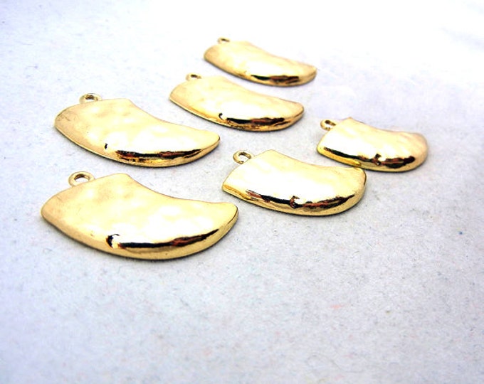 Set of 6 Hammered Gold-tone Claw Charms