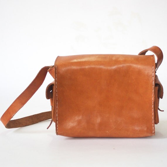 vintage camel leather satchel / buckle front by dustyrosevintage
