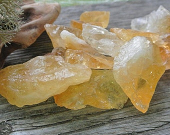 Rough Citrine Chunk // Healing Crystals and Stones // Rocks and Minerals // Reiki // Wicca Crystals // Boho Mineral Decor // Altar Stones