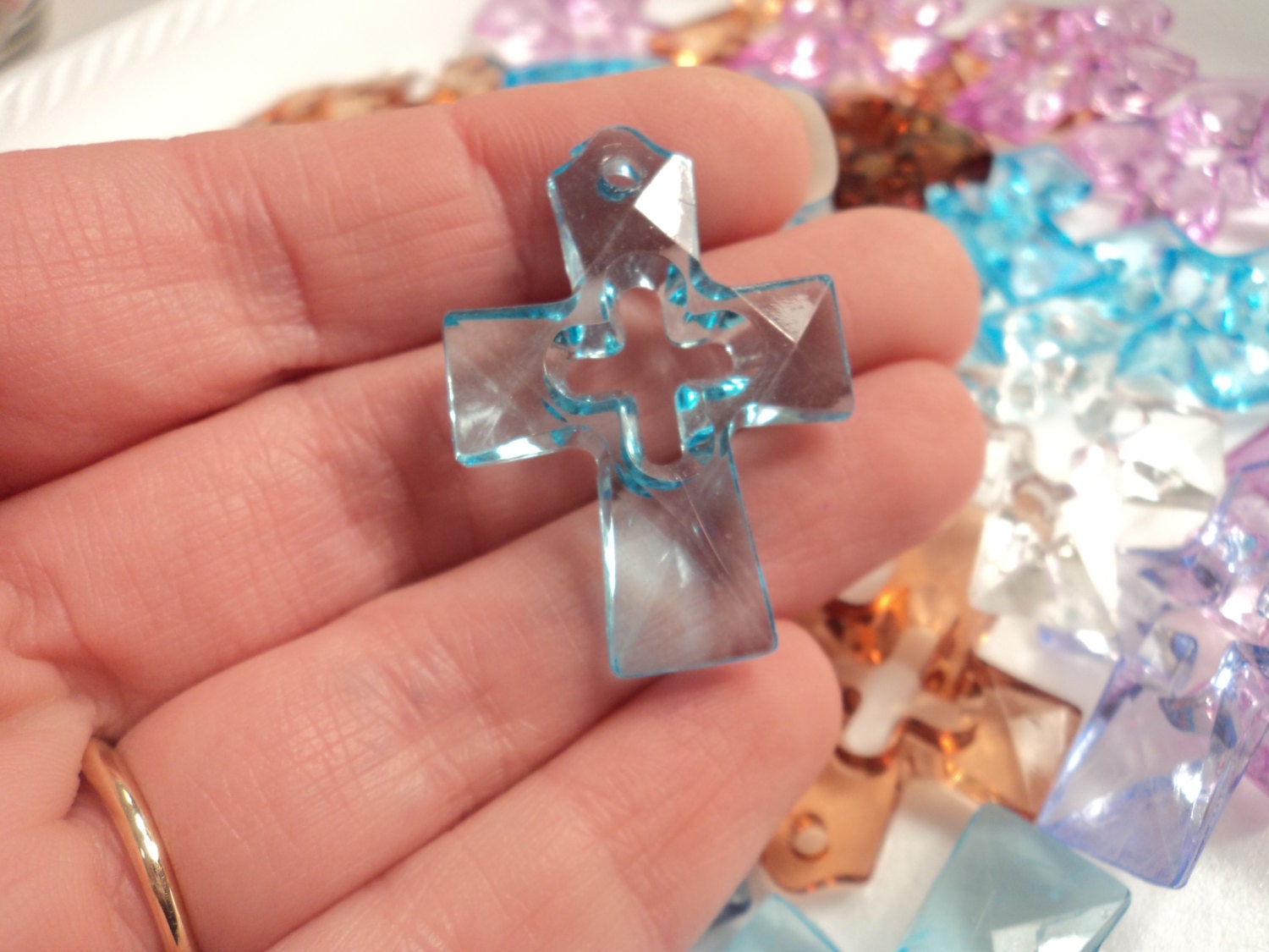 Acrylic Cross Mix Set of 20 SH158