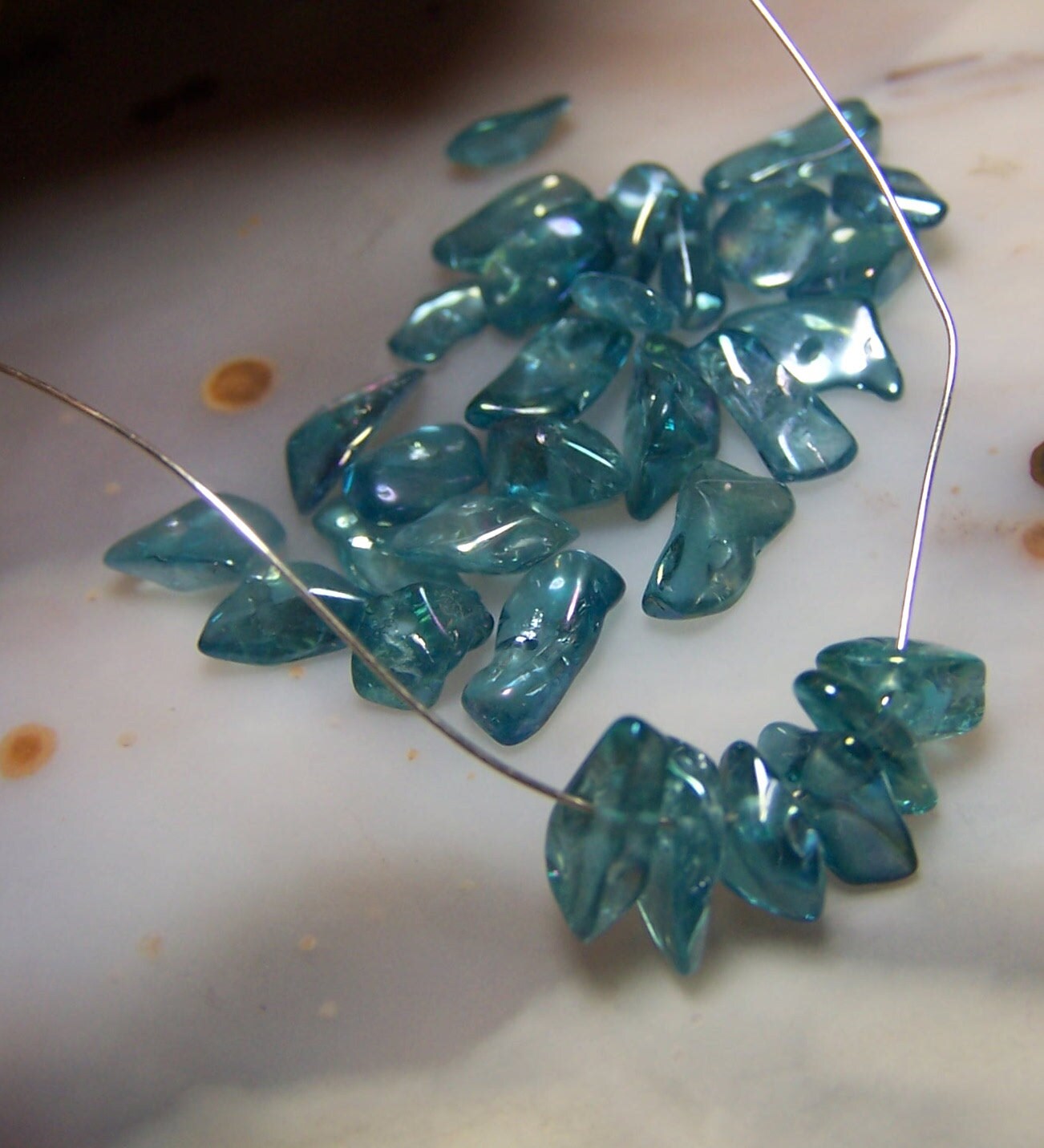30 Aqua Aura Quartz crystal chip beads drilled blue coated
