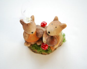 Squirrel Ring Pillow, Wedding Party, Alternative Ring Bearer Pillow, Outdoor Woodland Wedding, Fall Cake Topper, Autumn Fall Wedding