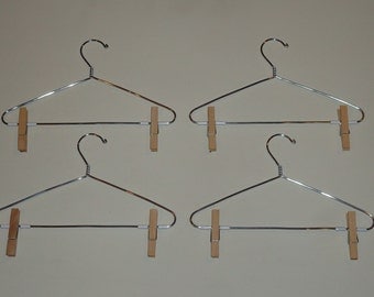 7 inch Doll Clothes Hanger Set of 4 w/ clothes clips – Wire