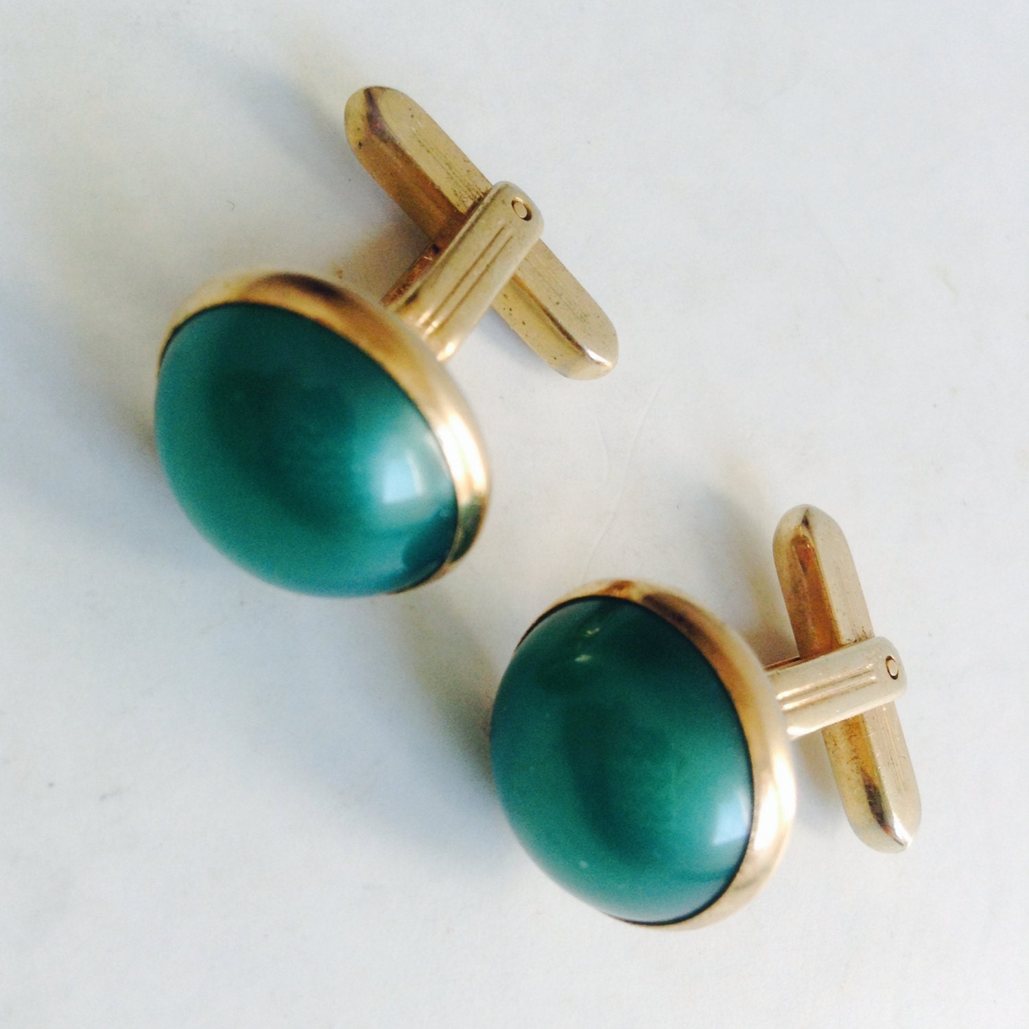 Vintage Hickok Cufflinks from the 60's. Green Moonglow