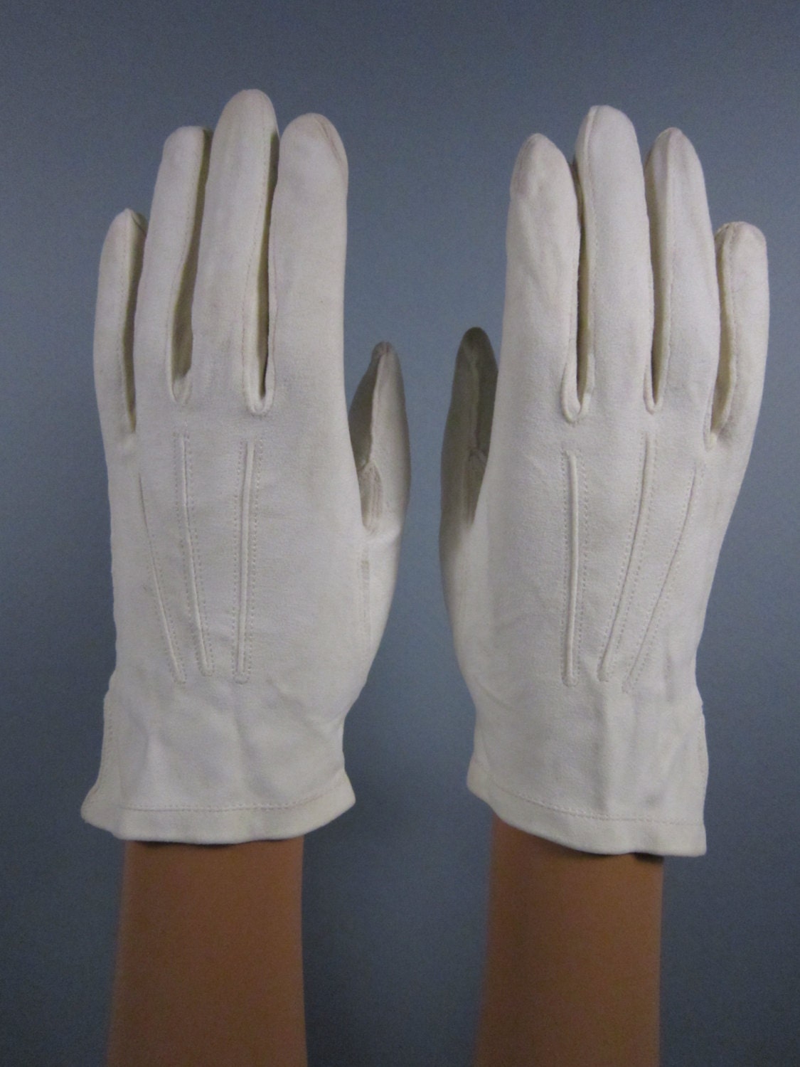 6 Vintage White Kid Leather Dress/Church Gloves 71/2
