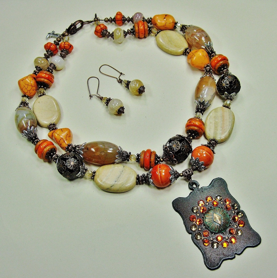 CHUNKY WESTERN COWGIRL Statement Big Bold Orange Necklace Set