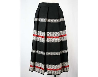Size 2 Full Skirt - Beautiful Rustic Black Wool XS 50s Pleated Skirt - Made In 1950s Austria - Fall - Winter - Red Detail - Waist 24 - 40620