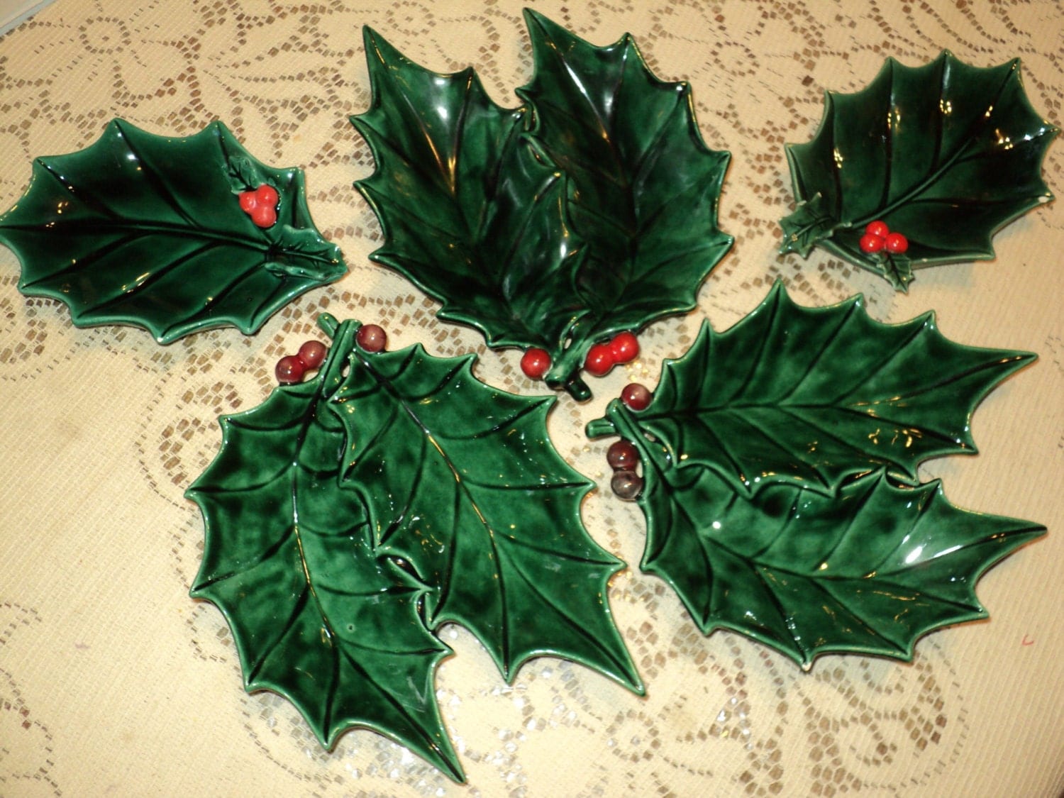 OH THEE HOLLY and thee Ivy, 5 Vintage Pieces of Green Glazed Plaster ...