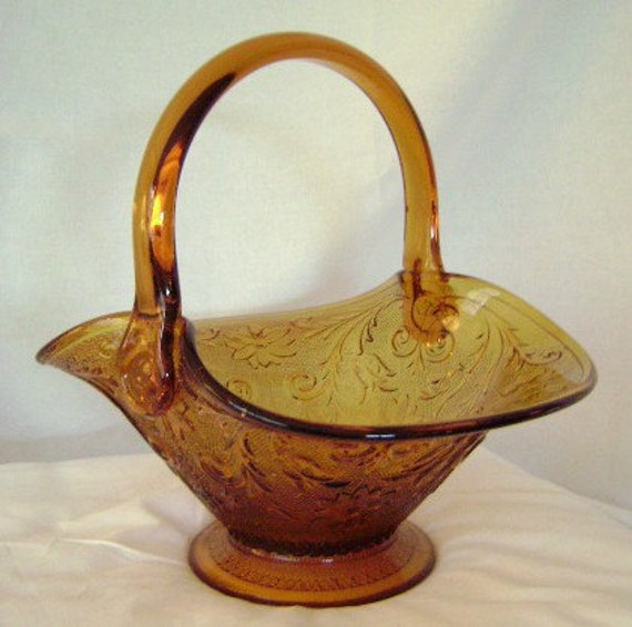 Items similar to Tiara Indiana Glassware Large Basket with Handle on Etsy