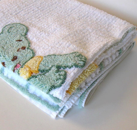 SALE Vintage Chenille Baby Blanket Home Decor by jewelryandthings2