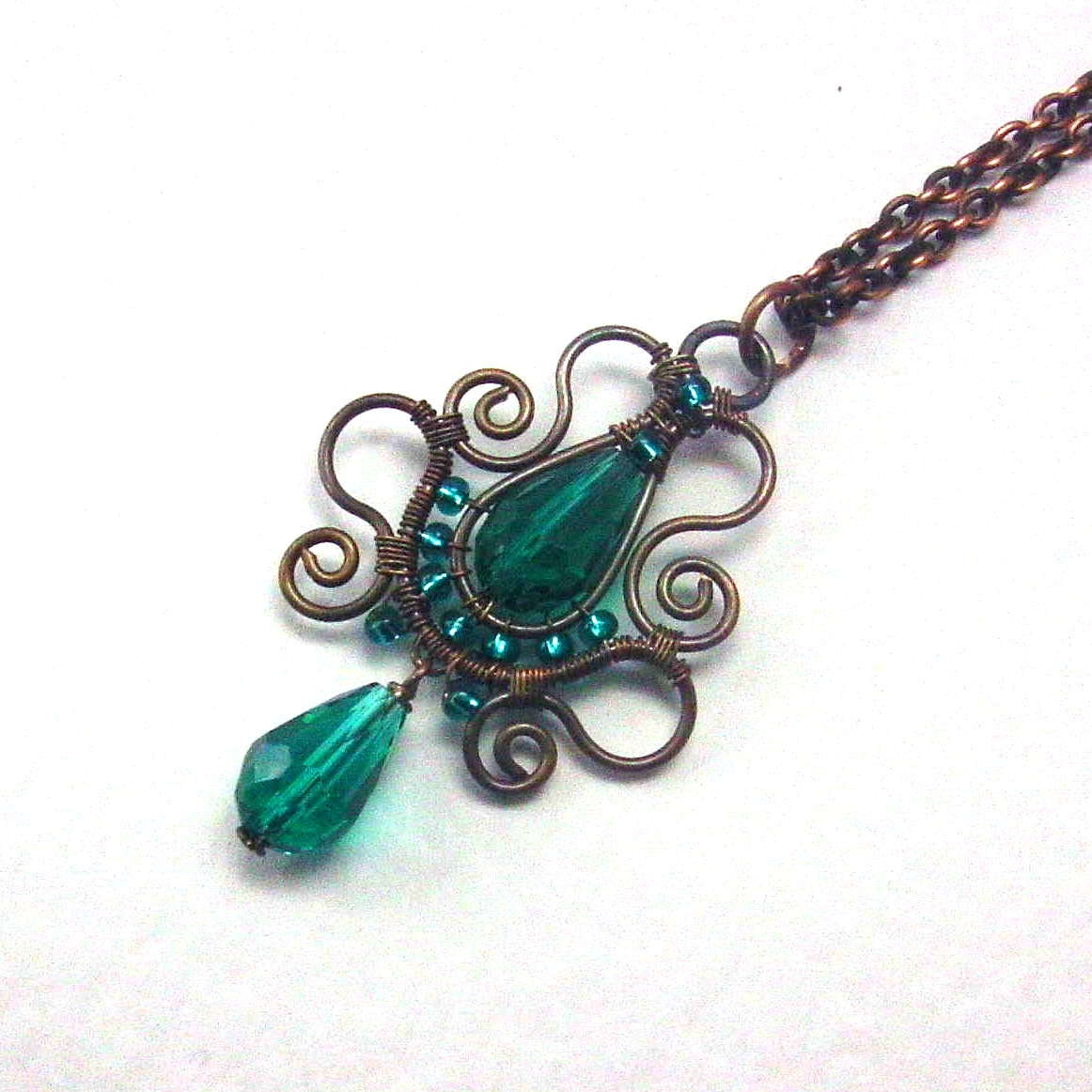 Emerald Teardrop Copper Pendant Necklace Soutache Styled Wire