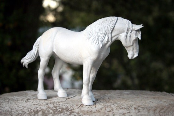 resin horse figurine