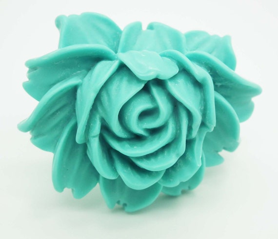 Ring, oversized, huge flower, Tiffany kind of blue. Romantic and charming.