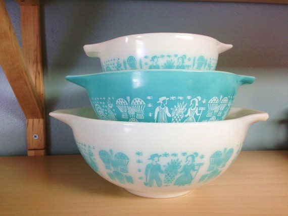 Vintage Modern Mid Century Pyrex Amish by JustThePrettiest on Etsy