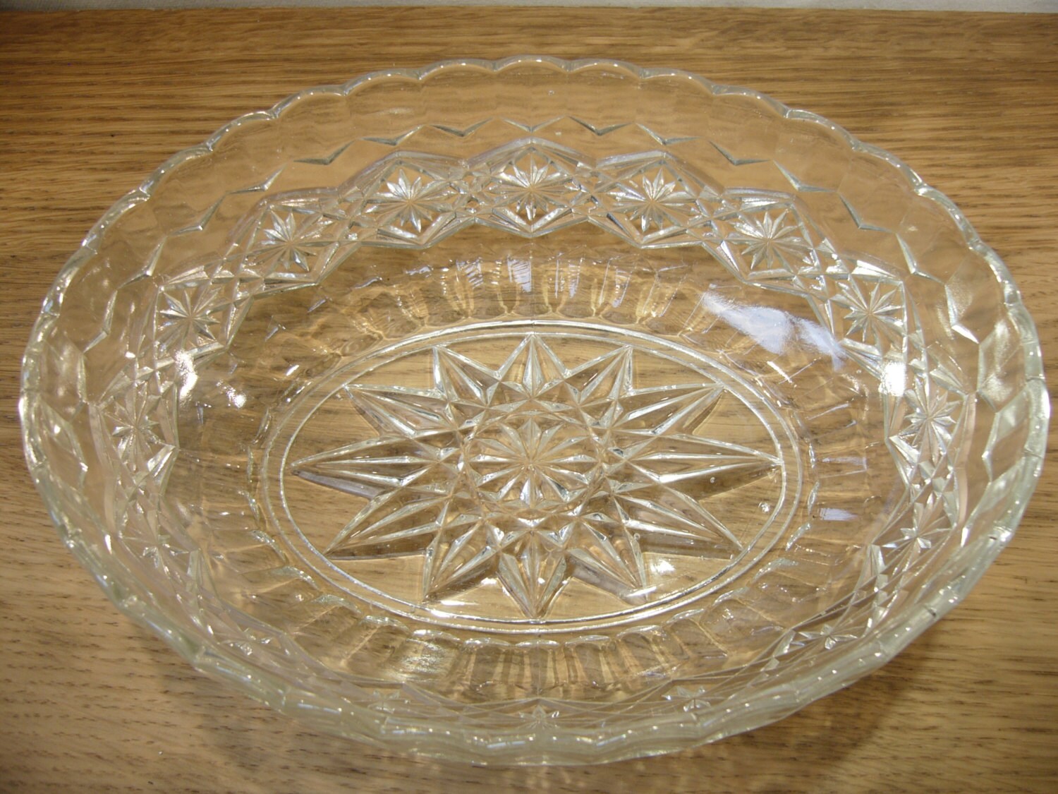 Vintage pressed glass oval fruit bowl by FieldfareVintage on Etsy