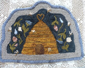 Primitive Rug Hooking Pattern on Linen- 'Rose's Beehive'