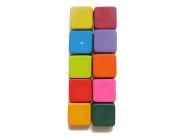 Square Crayons set of 20 - party favors - shaped crayons