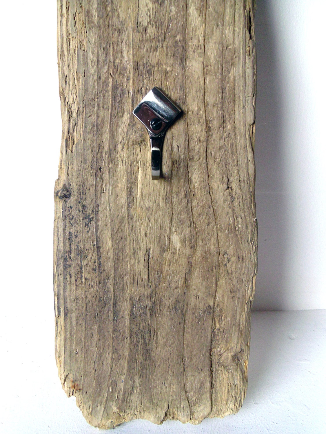 Driftwood Clock and Key Hook Key Rack Key Holder Wall Beach