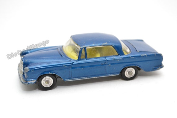 Corgi toys mercedes #7