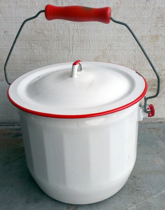 Vintage White Enamelware Pot With Lid And Wood by HunkoFunko