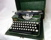 Royal Typewriter - Working Model P - Green Typewriter - First Version - FREE SHIPPING