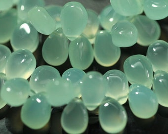 Prehnite Green Chalcedony Smooth Pear Briolettes, 9 - 10 mm, 6 beads GM0717SP/10/6 #172