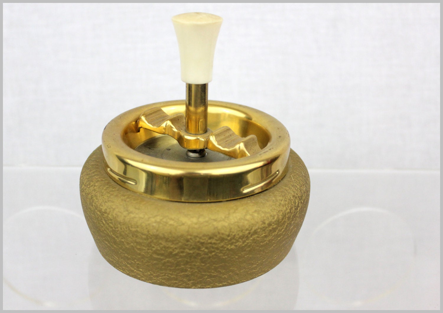 Vintage Gold Roulette Ashtray Spinning Push Button Spinner