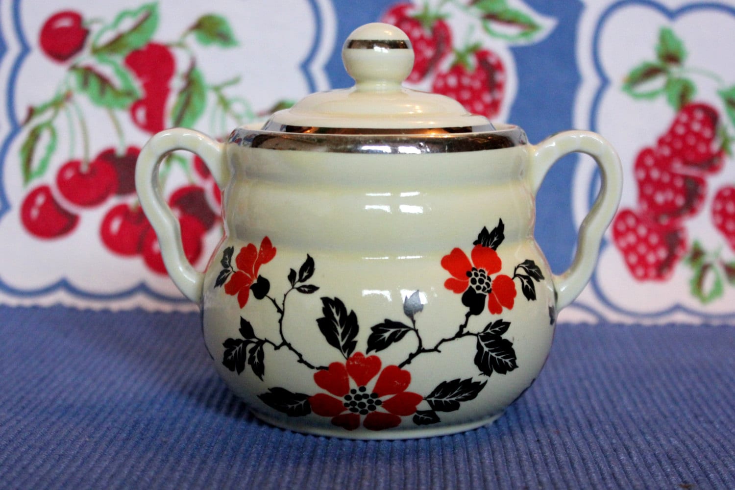 Hall Red Poppy Pattern Sugar Bowl and Lid made in the USA