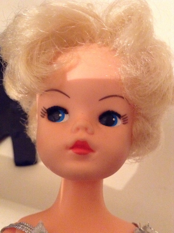 vintage sindy doll