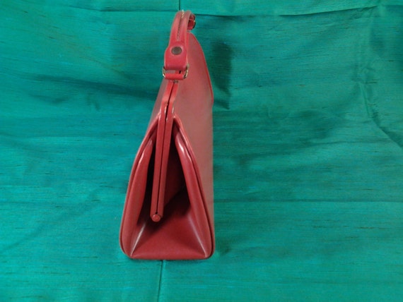 Red Leather Dover handbag 1950s
