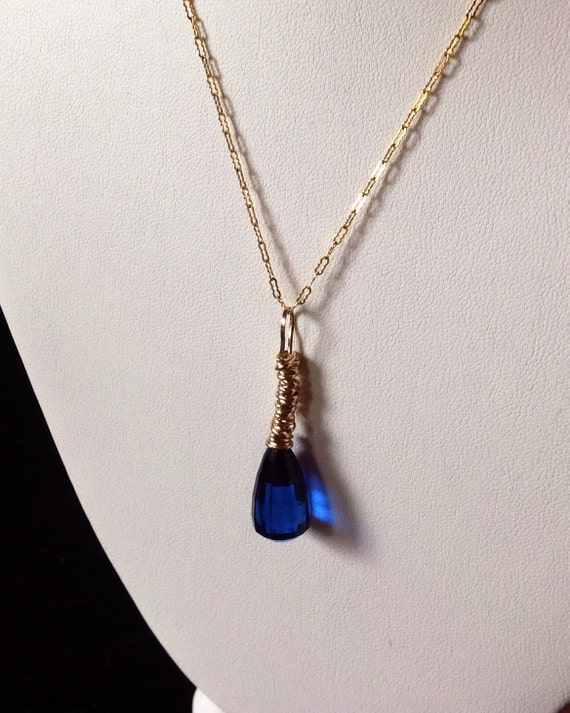 Fine Quality 17.60 ct London Blue Topez Pendant, Gold filled Wire ...