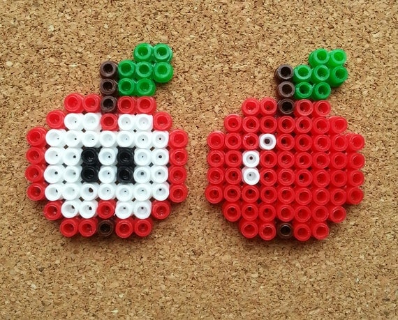 Items op Etsy die op Set magneten appel, strijkkralen, Hama beads lijken