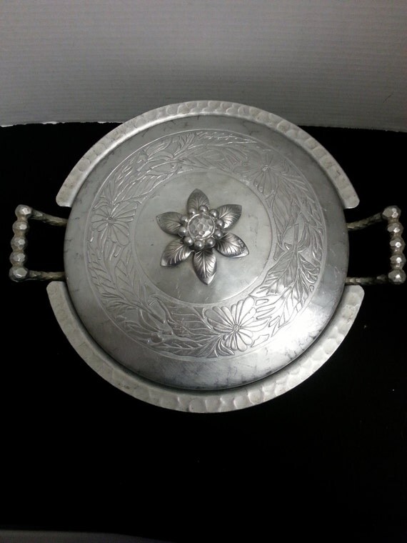 Hand Everlast Metal Aluminum Covered Serving Dish