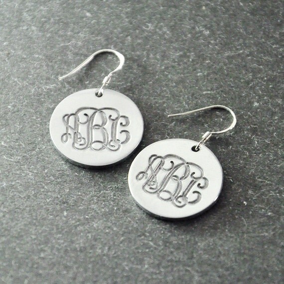 Free shipping Personalized Monogram Earrings 3 Letter