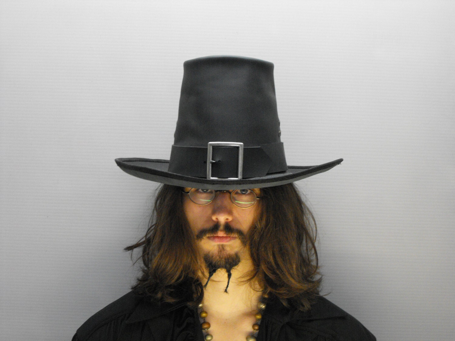 Witch hunter FREE SHIPPING