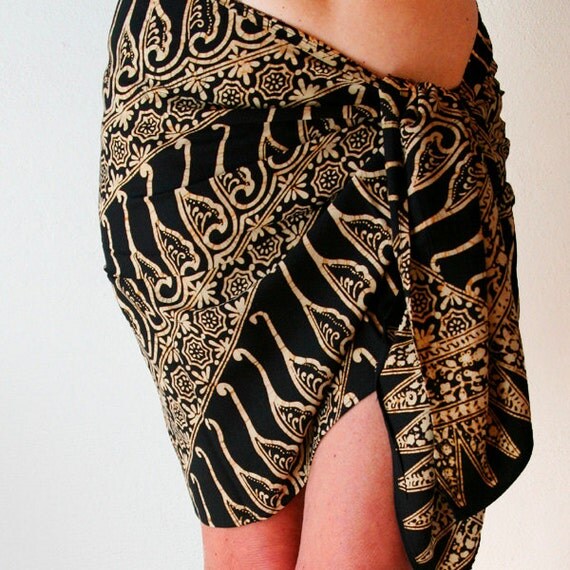 Exotic Wave Sarong Short Black Sarong Womens or Mens by PuaWear