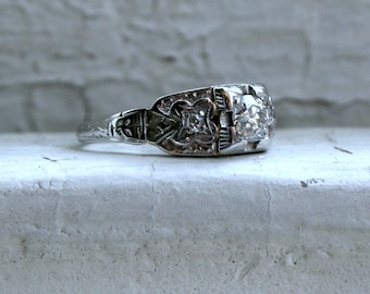 Vintage Floral 18K White Gold Diamond Engagement Ring - 0.39ct.
