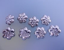 Popular items for flower shape buttons on Etsy