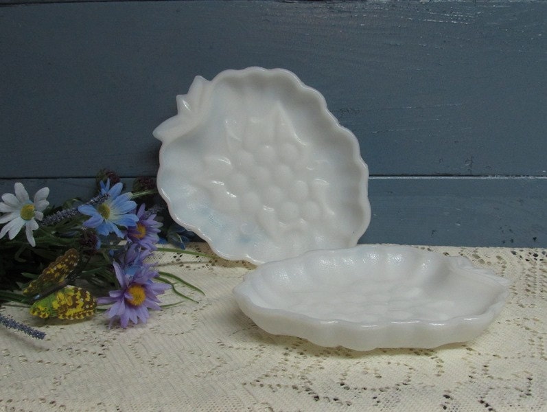 Milk Glass Grape Pattern Dish Candy Party Serving Dish Set of 2 Haute