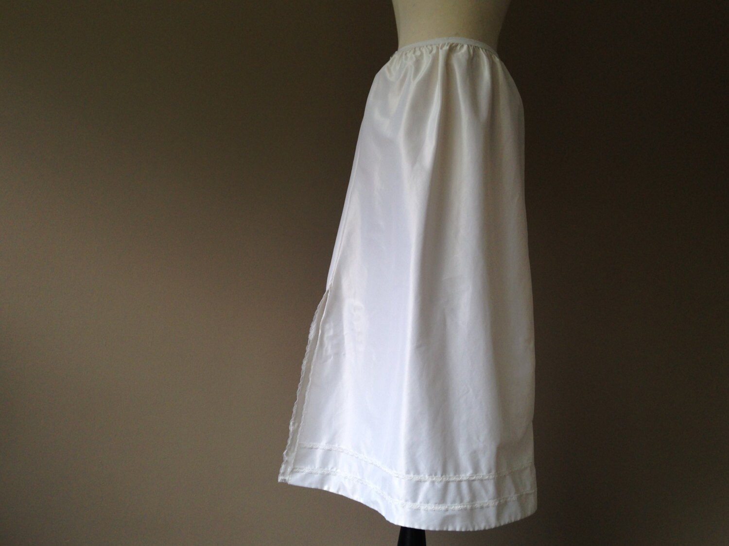 L / Half Slip / Maxi Skirt / White Taffeta Nylon / by LustNLux