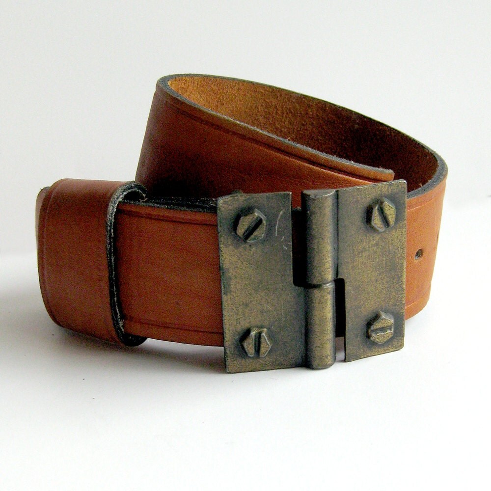 1970s Vintage Brown Leather BELT with Door Hinge Belt Buckle